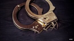 Arrest: भीम आर्मी का जिला अध्यक्ष गिरफ्तार, नाबालिग बच्ची से छेड़छाड़ और घर जलाने की धमकी देने&nbsp;का है आरोप