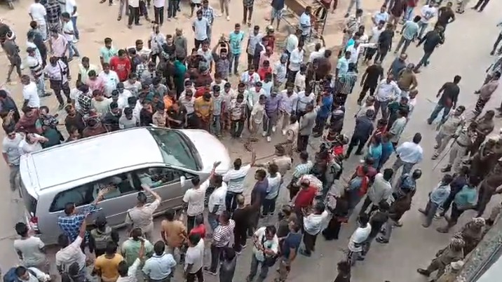 Assam, Meghalaya Taxi Standoff Leaves Several Tourists Stranded