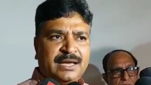 राजस्थान में सियासी गणित बैठाने के लिए किया गया निकायों का परिसीमन- टीकाराम जूली