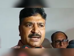 कांग्रेस विधायक दल की बैठक में बनी सरकार को घेरने की रणनीति, जूली बोले- हमारा माइक बंद कर सकते हैं, आवाज नहीं कांग्रेस विधायक दल की बैठक में बनी सरकार को घेरने की रणनीति, जूली बोले- हमारा माइक बंद कर सकते हैं, आवाज नहीं