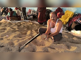'Nothing In Pods': Crops Hit, Madhya Pradesh's Soybean Farmers Face Uncertain Future 'Nothing In Pods': Crops Hit, Madhya Pradesh's Soybean Farmers Face Uncertain Future