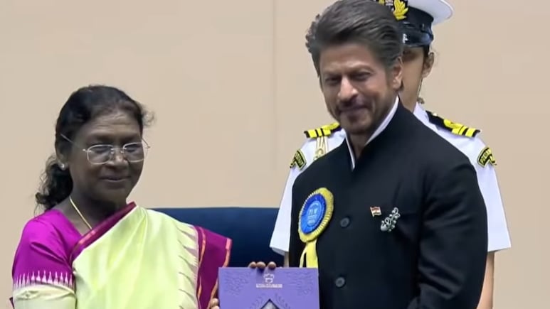 नेशनल अवॉर्ड की दो लाख रु राशि की जगह शाहरुख को मिलेंगे सिर्फ एक लाख रुपये, जानिए क्यों होगा ऐसा नेशनल अवॉर्ड की दो लाख रु राशि की जगह शाहरुख को मिलेंगे सिर्फ एक लाख रुपये, जानिए क्यों होगा ऐसा