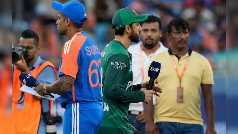 IND vs PAK Asia Cup 2025: क्या आज सूर्यकुमार यादव और सलमान आगा मैच के बाद मिलाएंगे हाथ?