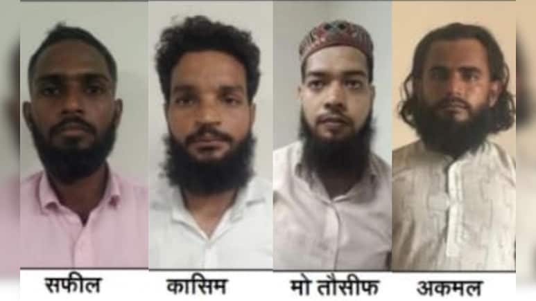 UP में ATS का बड़ा एक्शन, 'मुजाहिदीन आर्मी' के 4 सदस्य गिरफ्तार, बेहद खतरनाक थे मंसूबे UP में ATS का बड़ा एक्शन, 'मुजाहिदीन आर्मी' के 4 सदस्य गिरफ्तार, बेहद खतरनाक थे मंसूबे