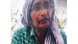 एक करोड़ की इनामी नक्सली सुजाता ने किया सरेंडर, साथियों और पति के मारे जाने के बाद पुलिस के सामने डाले हथियार