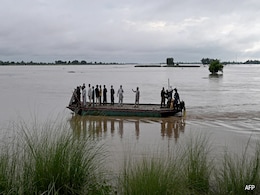 5 Dead As Boat Rescuing People From Flooded Areas Overturns In Pakistan 5 Dead As Boat Rescuing People From Flooded Areas Overturns In Pakistan