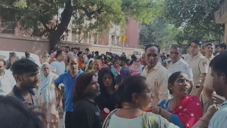 थप्पड़ का इंतकाम! 4 साल के मासूम का अपहरण कर हत्या, 15 साल के पड़ोसी ने दिया वारदात को अंजाम थप्पड़ का इंतकाम! 4 साल के मासूम का अपहरण कर हत्या, 15 साल के पड़ोसी ने दिया वारदात को अंजाम