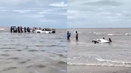 Video: SUV Gets Stuck In Sand At Maharashtra Beach. Then The Waves Come