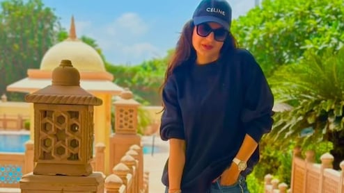 सेल्फ डाउट में रहते थे ऋतिक रोशन, इस एक्ट्रेस ने दिलाया स्टार बनने का यकीन, 50 की उम्र में हैं सिंगल