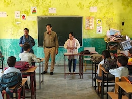 Jaipur: महिला प्रिंसिपल के खिलाफ हुई कार्रवाई, स्कूल को कर रखा था बर्बाद Jaipur: महिला प्रिंसिपल के खिलाफ हुई कार्रवाई, स्कूल को कर रखा था बर्बाद