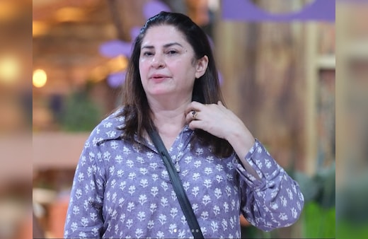 Bigg Boss 19 LIVE Updates: कुनिका बोलीं 'मुंह से गू मत निकाल', जानें बिग बॉस के घर में क्या हो रहा है नया
