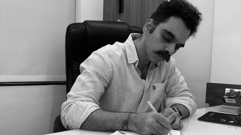 Rahul Deshpande : धक्कादायक! गायक राहुल देशपांडे यांचा 17 वर्षांनी घटस्फोट, भावुक घोषणा करताना म्हणाले... Rahul Deshpande : धक्कादायक! गायक राहुल देशपांडे यांचा 17 वर्षांनी घटस्फोट, भावुक घोषणा करताना म्हणाले...