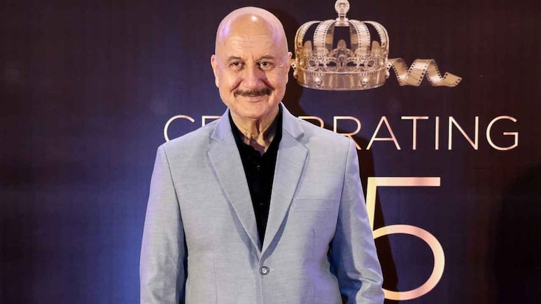 'द बंगाल फाइल्स' के रिलीज होने पर अनुपम खेर ने दी पूरी टीम को बधाई 'द बंगाल फाइल्स' के रिलीज होने पर अनुपम खेर ने दी पूरी टीम को बधाई