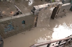 Yamuna Water Level Steadily Recedes; Flooded Muddy Waters Remain In Delhi Localities Yamuna Water Level Steadily Recedes; Flooded Muddy Waters Remain In Delhi Localities