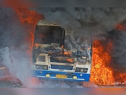 Rajasthan: कोटा में चलती रोडवेज़ बस में लगी आग, कई किलोमीटर दूर से दिखे काले बादल, 50 लोग सवार थे  Rajasthan: कोटा में चलती रोडवेज़ बस में लगी आग, कई किलोमीटर दूर से दिखे काले बादल, 50 लोग सवार थे
