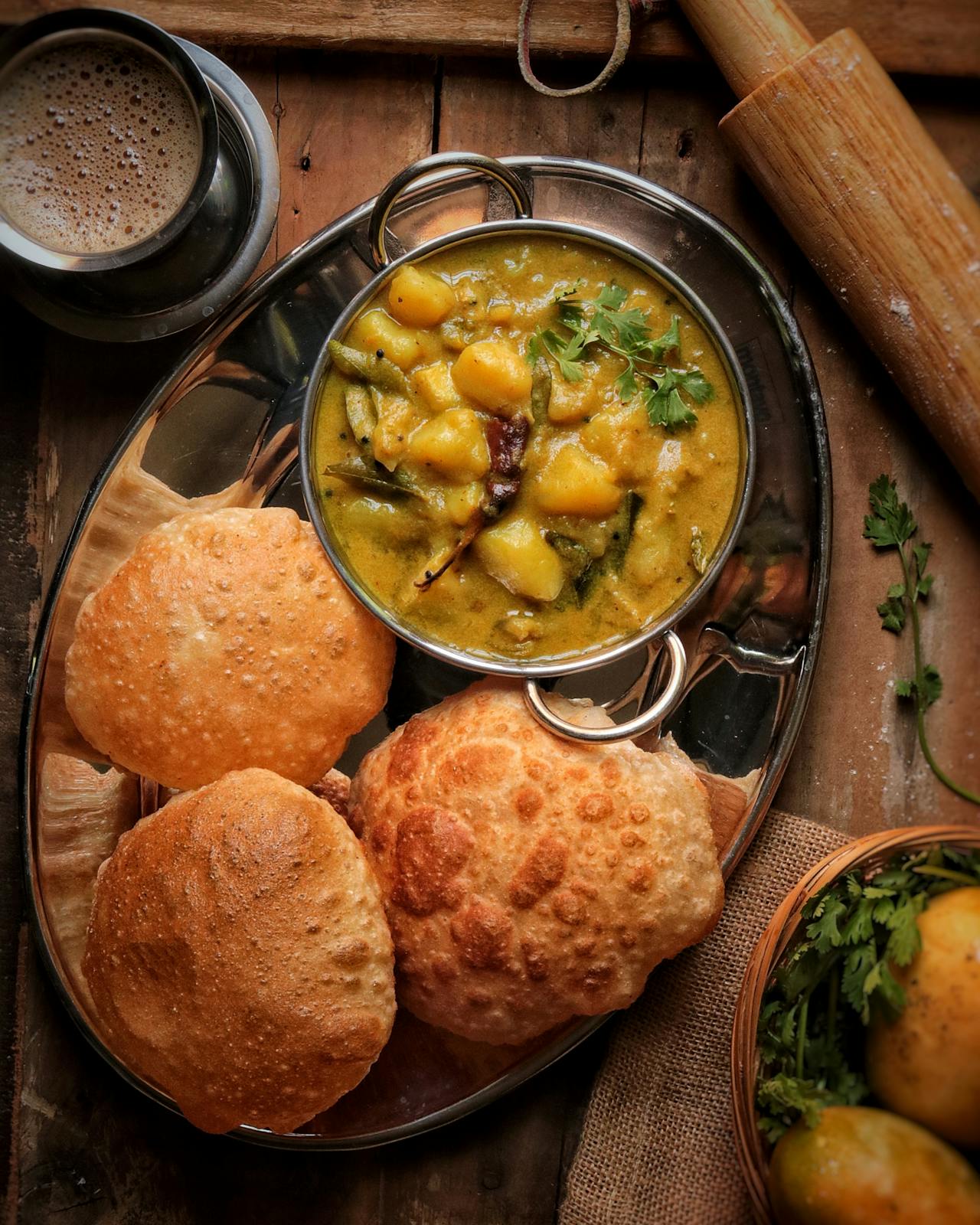 Festive Oily Foods Can Spike Acidity, Gallbladder Emergencies: Doctor Warns