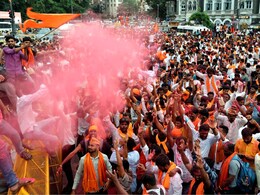 मराठा आंदोलनानंतर BMC कर्मचाऱ्यांची दमछाक, रातोरात साफ केला 1 लाख किलो कचरा