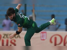 एशिया कप के आगाज से पहले अचानक पाकिस्तानी गेंदबाज ने इंटरनेशनल क्रिकेट से संन्यास लेकर विश्व क्रिकेट को चौंकाया एशिया कप के आगाज से पहले अचानक पाकिस्तानी गेंदबाज ने इंटरनेशनल क्रिकेट से संन्यास लेकर विश्व क्रिकेट को चौंकाया