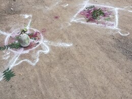 जादूटोण्याच्या संशयावरून संभाजीनगरात खळबळ; बांधकाम व्यावसायिकाच्या घरासमोर अघोरी कृत्य