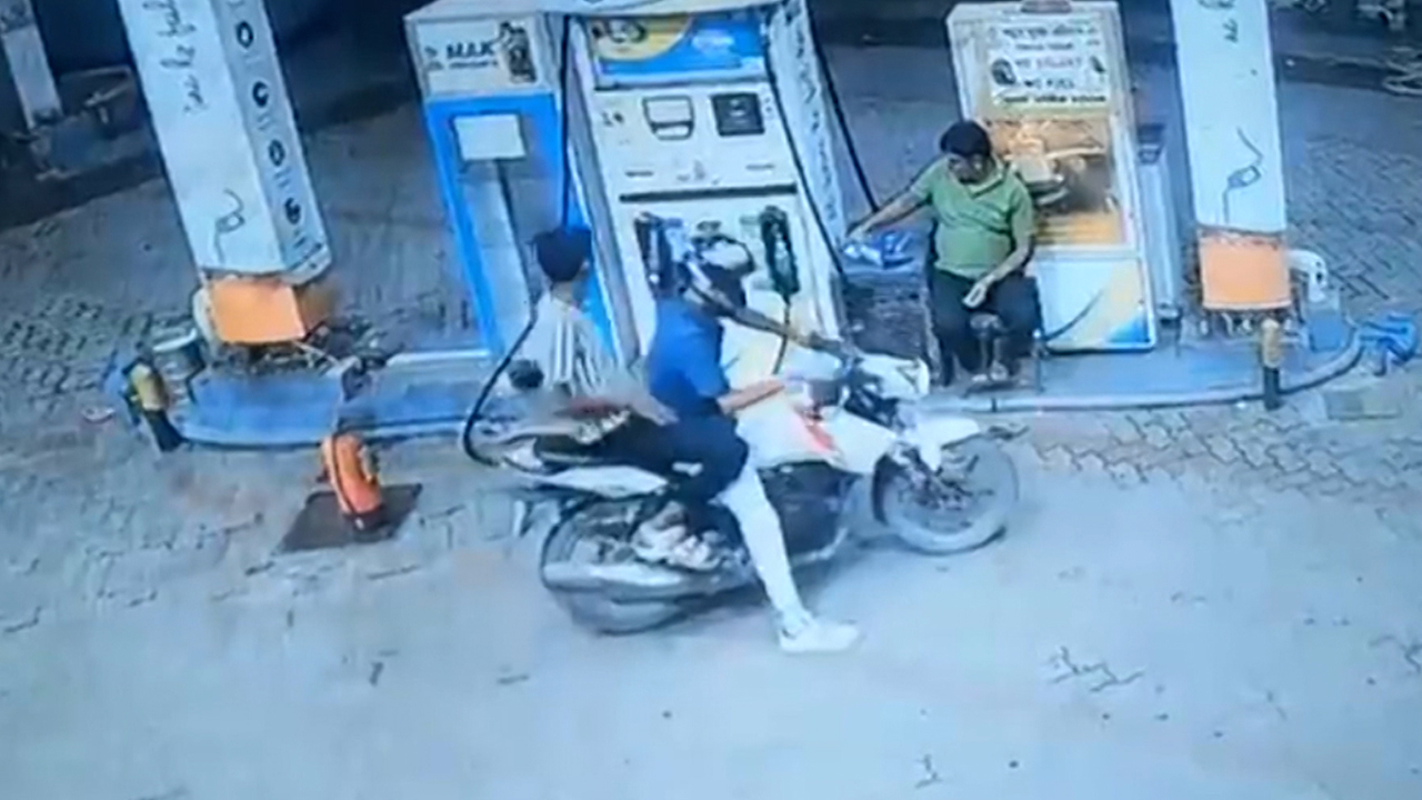 New CCTV Footage Of Absconders In Disha Patani House Firing Case