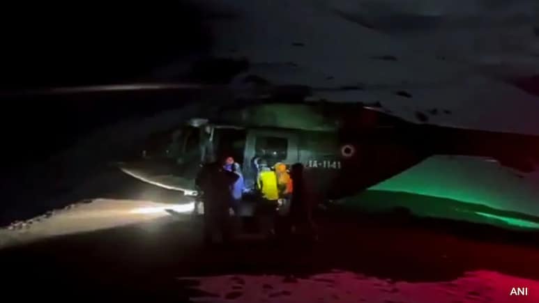 Army Rescues 2 South Korean Mountaineers In Ladakh; 1 Dies Army Rescues 2 South Korean Mountaineers In Ladakh; 1 Dies
