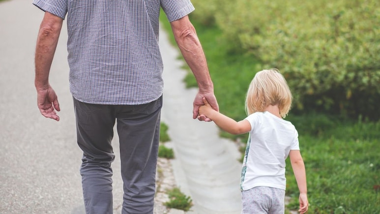 Daughters Day 2025: बेटियां क्यों होती हैं पापा की लाडली, इस वजह से बेटे से भी ज्यादा मिलता है प्यार