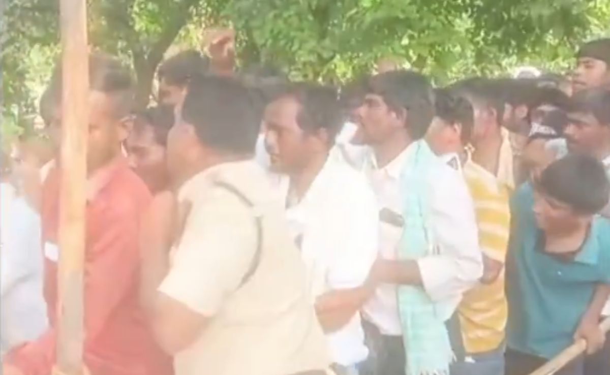 Telangana Cop Slaps Farmer Waiting In Queue For Hours Amid Urea Shortage