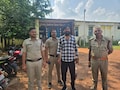 पैरोल मिलते ही अपराध में लिप्त हो गया उम्रकैद काट रहा अपराधी, पिस्टल के साथ हुआ गिरफ्तार