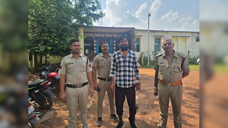 पैरोल मिलते ही अपराध में लिप्त हो गया उम्रकैद काट रहा अपराधी, पिस्टल के साथ हुआ गिरफ्तार पैरोल मिलते ही अपराध में लिप्त हो गया उम्रकैद काट रहा अपराधी, पिस्टल के साथ हुआ गिरफ्तार