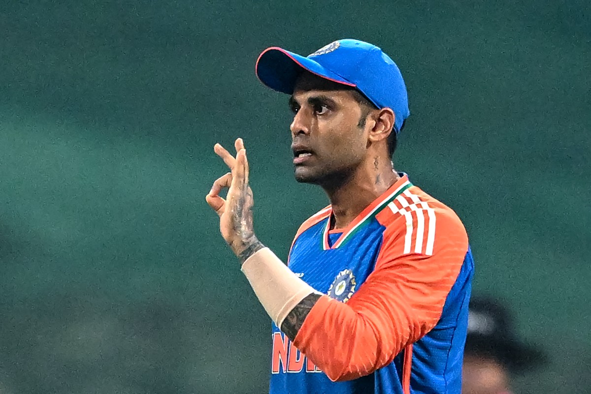 After No-Handshake, SKY's Act For Karachi-Born Star In Spotlight. Watch