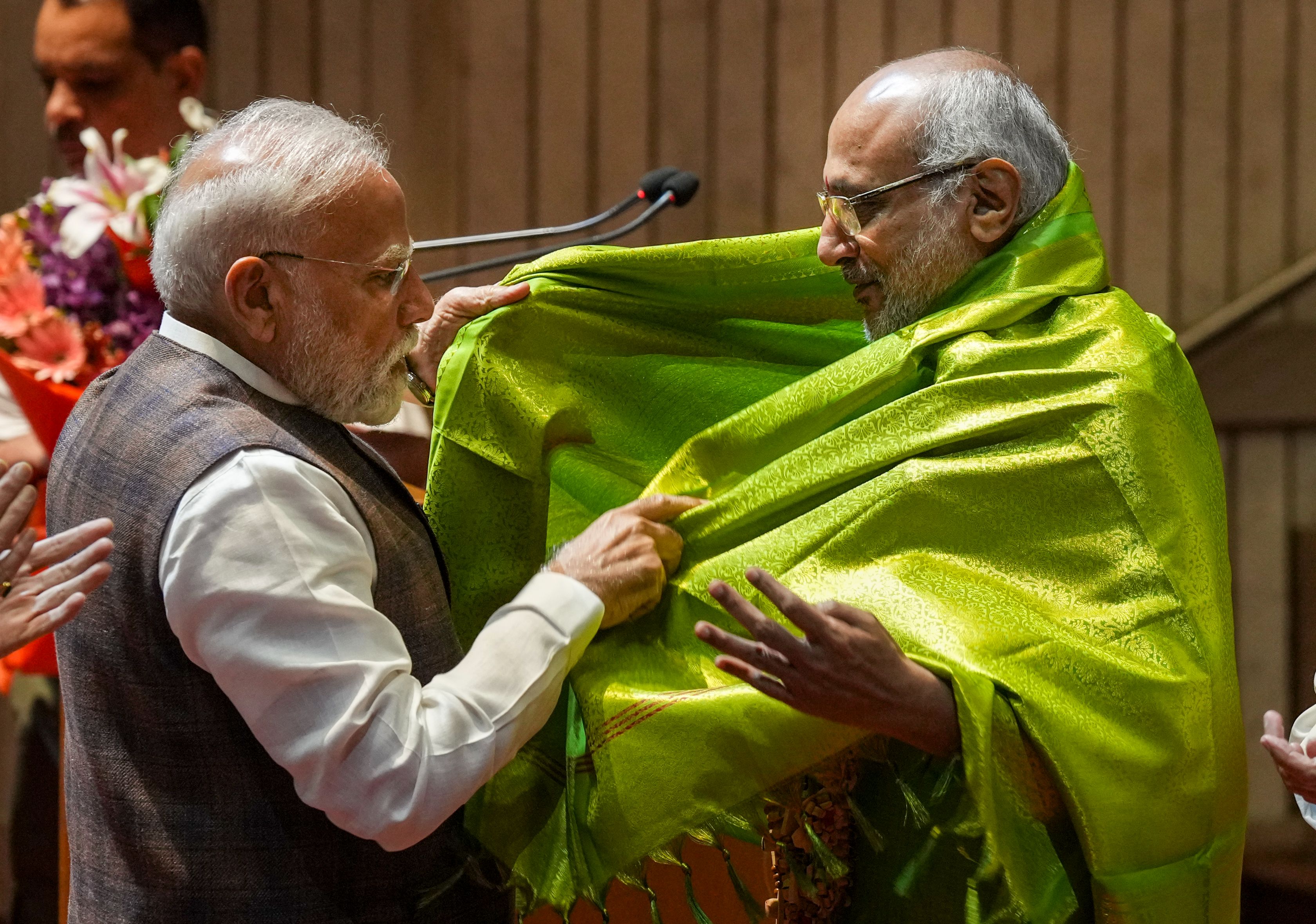 उपराष्ट्रपति चुनाव: क्रॉस वोटिंग और 15 अमान्य वोटों ने किया खेल, राधाकृष्णन ने विपक्षी रेड्डी को ऐसे दी मात