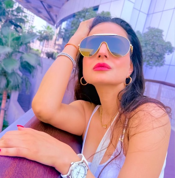 Ameesha Patel On Still Getting "All Kinds Of Proposals" At 50: "People Half My Age Want To Take Me Out"
