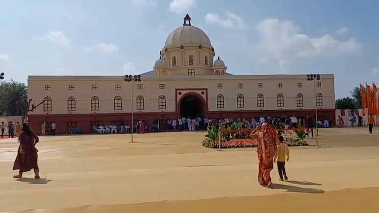 कौन हैं जैन संत विजय नित्यानंद सूरीश्वर महाराज, जिनके सम्मान में राजस्थान में बनाया 'राष्ट्रपति भवन'