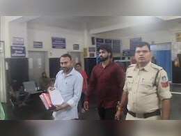 पहले बनाया शारीरिक संबंध फिर जबरन करना चाहता था शादी, लड़की भागकर पहुंची थाने पहले बनाया शारीरिक संबंध फिर जबरन करना चाहता था शादी, लड़की भागकर पहुंची थाने