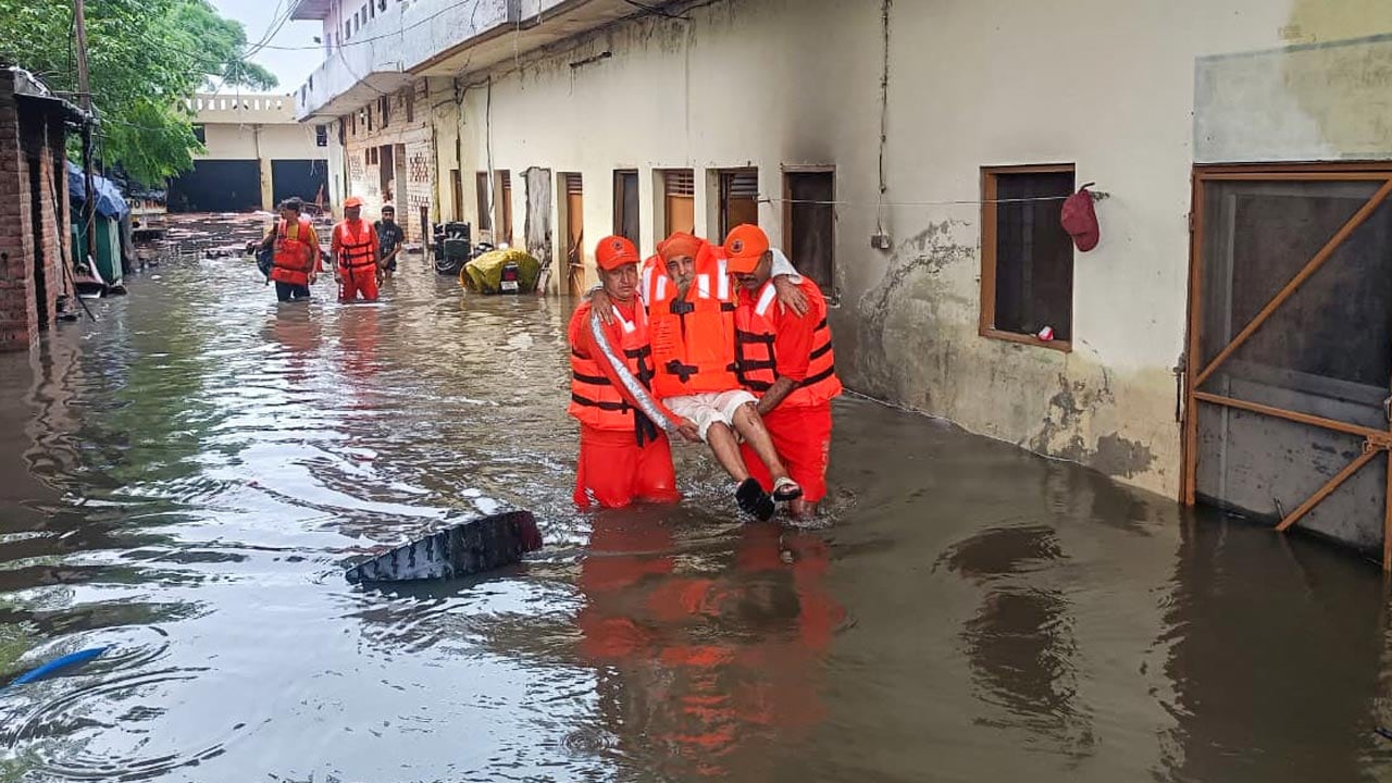 Video: Politics Over Punjab Floods: Who Is Responsible For Aid?