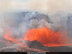 Video: Kilauea Volcano Erupts, Shooting Over 1,000 Feet Of Lava Into Air