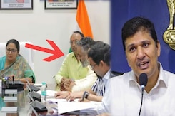 Delhi Chief Minister's Husband Seen At Official Meet, AAP Takes "Phulera Panchayat" Dig Delhi Chief Minister's Husband Seen At Official Meet, AAP Takes "Phulera Panchayat" Dig