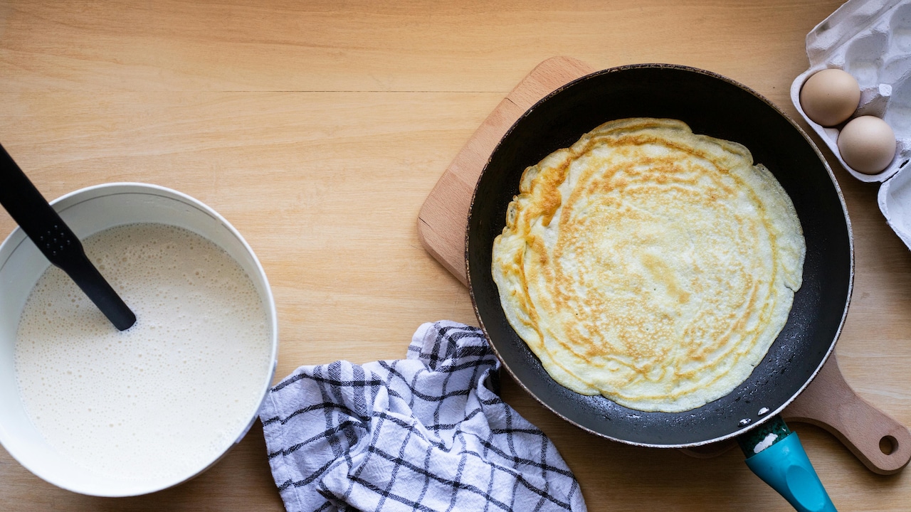 Explore dosa tawas for rotis, omelettes, uttapams, and more