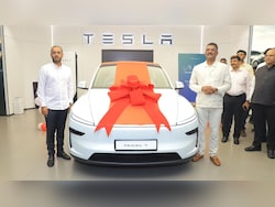 &quot;Towards Green Mobility&quot;: Maharashtra Minister Gets India&#039;s 1st Tesla Model Y