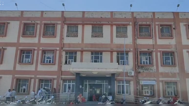 नाबाल‍िग दलित लड़की से रेप, बच्‍चे को द‍िया जन्‍म; आरोपी युवक ग‍िरफ्तार