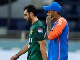 India vs Pakistan: पाकिस्तान से मैच की मजबूरी थी, कप्तान के लिए हाथ मिलाने की नहीं India vs Pakistan: पाकिस्तान से मैच की मजबूरी थी, कप्तान के लिए हाथ मिलाने की नहीं