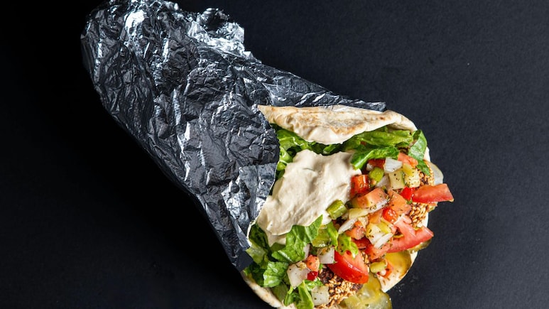 Aluminium Foil Vs Butter Paper: अ‍ॅल्युमिनियम फॉइल की बटर पेपर, जेवणाच्या डब्यासाठी कशाचा वापर करावा?