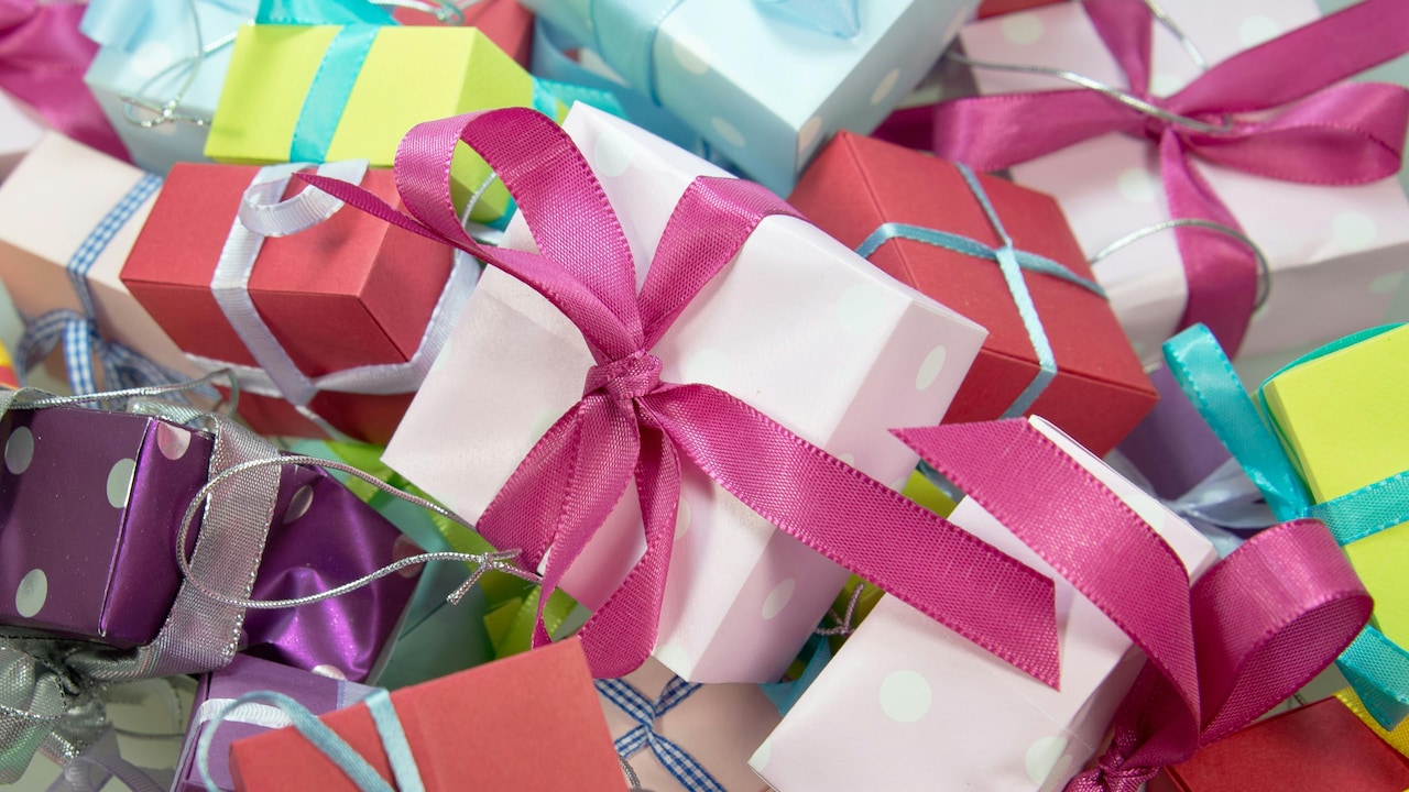 What are the best gifts for International Daughters Day 2025? Explore these 5 options