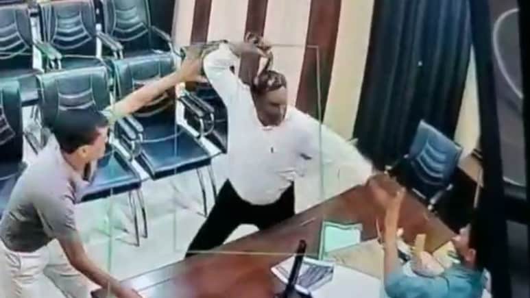On Camera, Headmaster Pulls Out His Belt, Attacks Education Officer In UP On Camera, Headmaster Pulls Out His Belt, Attacks Education Officer In UP