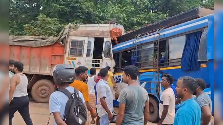 ओडिशा के सुंदरगढ़ में बस-ट्रक की टक्कर में 6 की मौत, कई लोगों की हालत गंभीर
