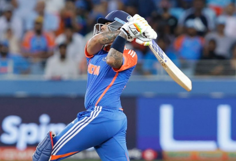 IND vs PAK: सूर्यकुमार यादव ने T20I में रचा इतिहास, ऐसा महारिकॉर्ड बनाने वाले इकलौते भारतीय बल्लेबाज बने