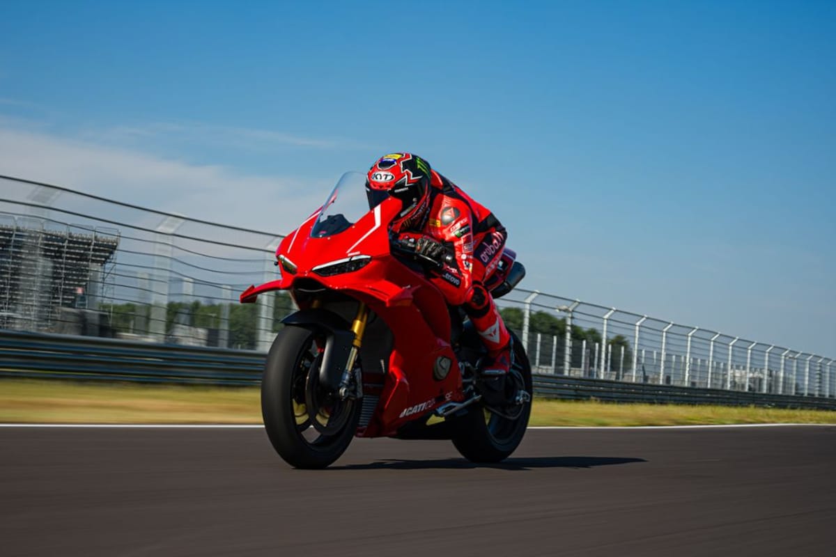 2026 Ducati Panigale V4 R Unveiled 2026 Ducati Panigale V4 R Unveiled
