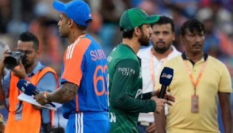 IND vs PAK: सुपर 4 मुकाबले में टॉस के बाद सूर्यकुमार यादव-सलमान आगा का रिएक्शन हुआ वायरल