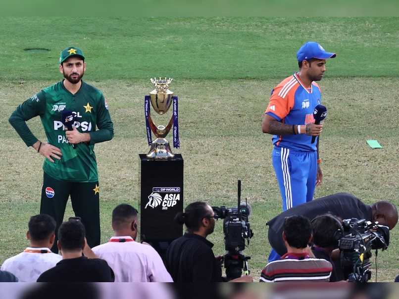 Suryakumar Yadav "Shook Hands In Private Twice": Pakistan Captain Salman Agha's Claim