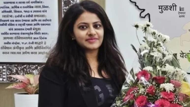 IAS पूजा खेडकरचे कुटुंब पुन्हा वादात! मुंबईतून गायब झालेला व्यक्ती पुण्यातील घरात सापडला; VIDEO समोर